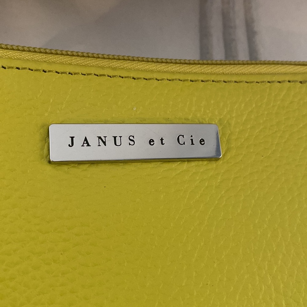 Cosmetic bag - Picture 2 of 4